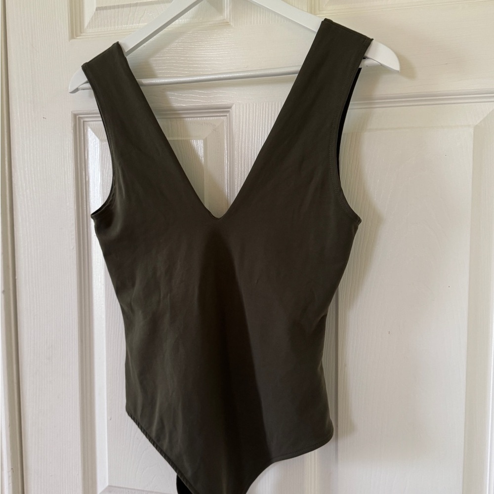 Free People Intimately Bodysuit M Olive Green V-Neck Minimal Fall Layering NWOT - Picture 13 of 14